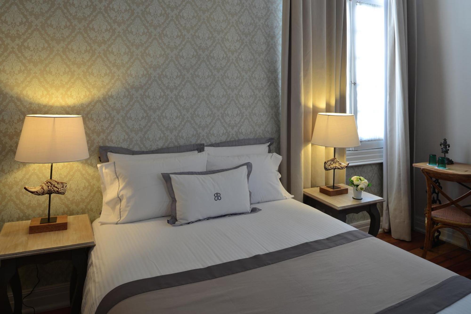 Deluxe Queen Room,711350110:JPEG